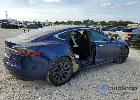 2019 Tesla Model S from USA, damaged, VIN 5YJSA1E22KF308765